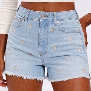 American Eagle Embroidered Floral Mom Jean Shorts | Brand New